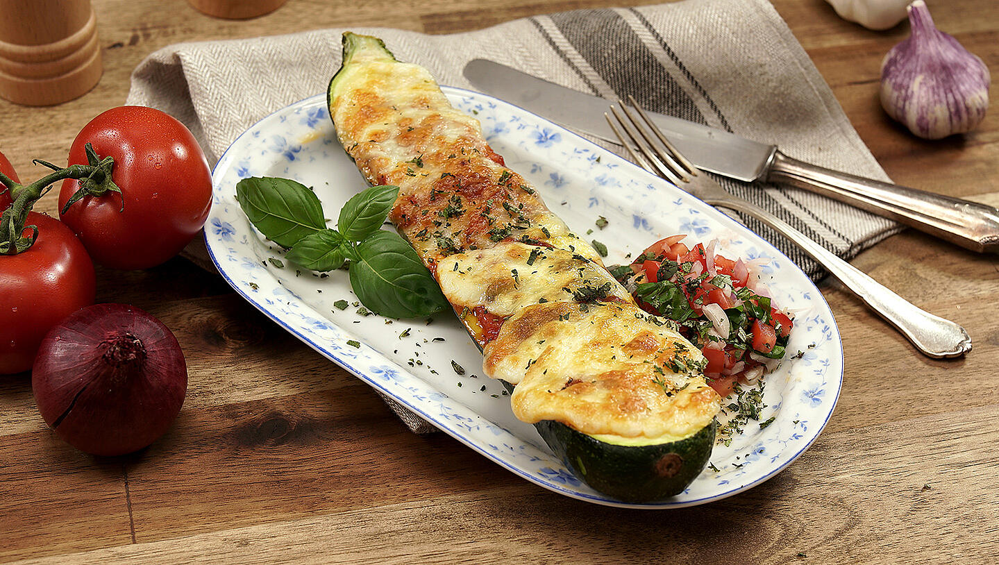 Gratinierte Zucchini al ragù